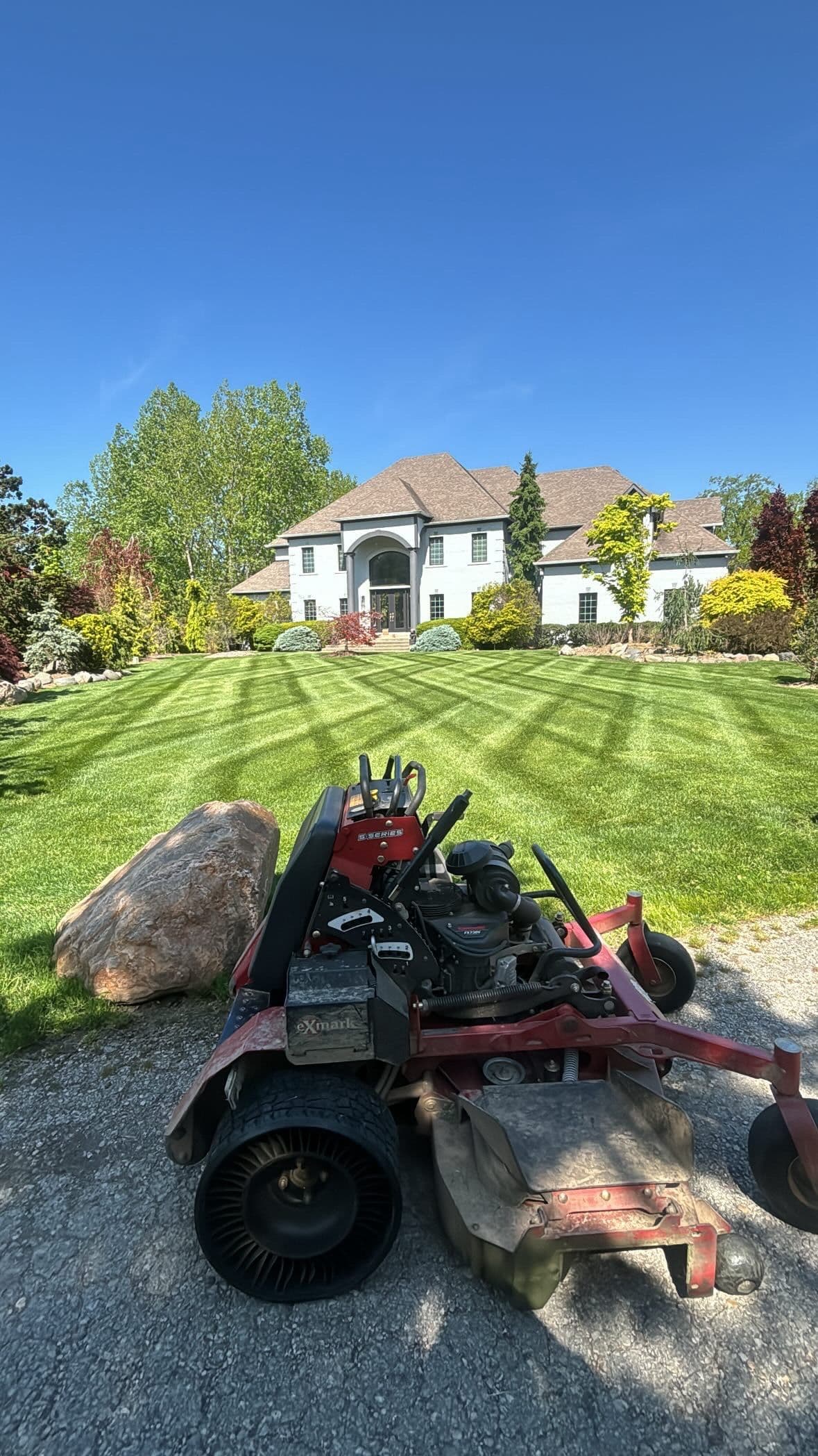 Project Year Round Lawn Perfection in Your Neighborhood image
