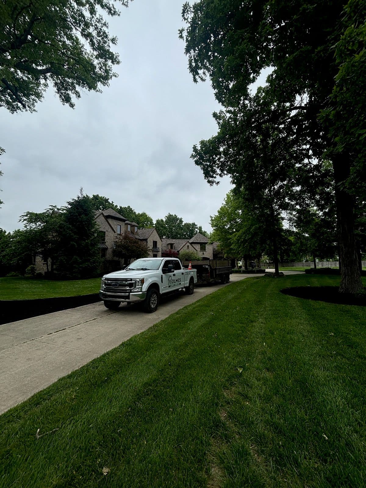 Holmes Lawn Expertise in Hamilton County image