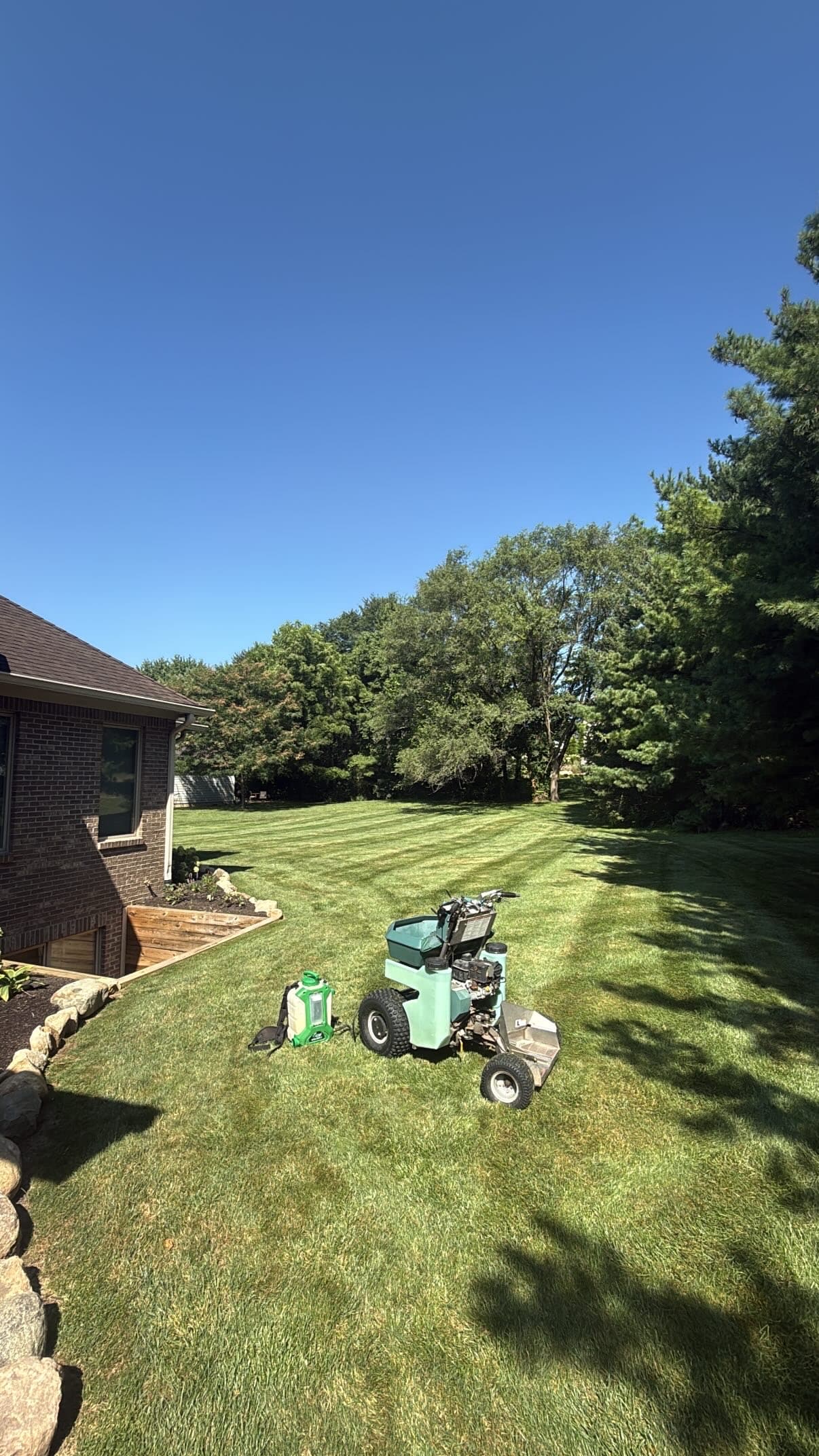 Gallery photos for Summer Fertilization and Weed Control Applications Are Running: Image #1